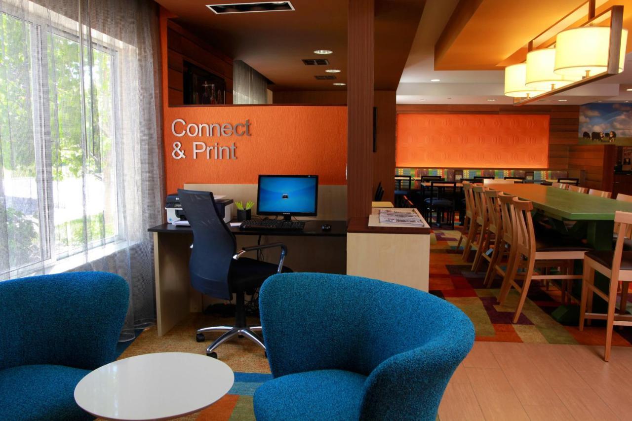 Fairfield Inn & Suites Траверс-Сіті Екстер'єр фото