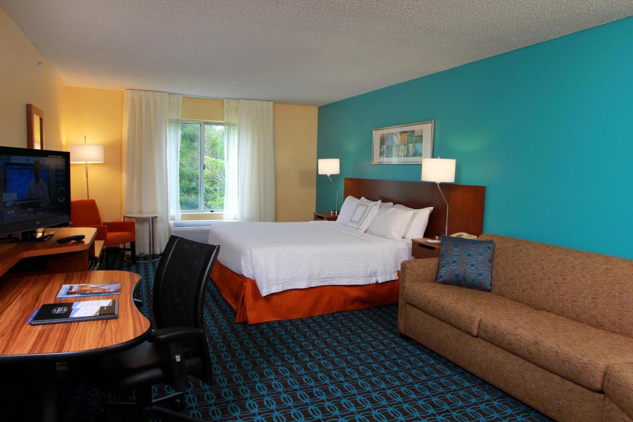Fairfield Inn & Suites Траверс-Сіті Екстер'єр фото