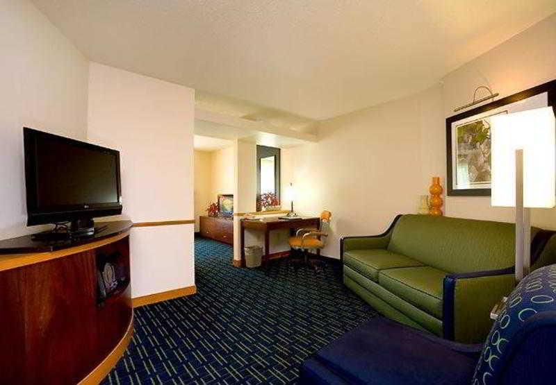 Fairfield Inn & Suites Траверс-Сіті Номер фото