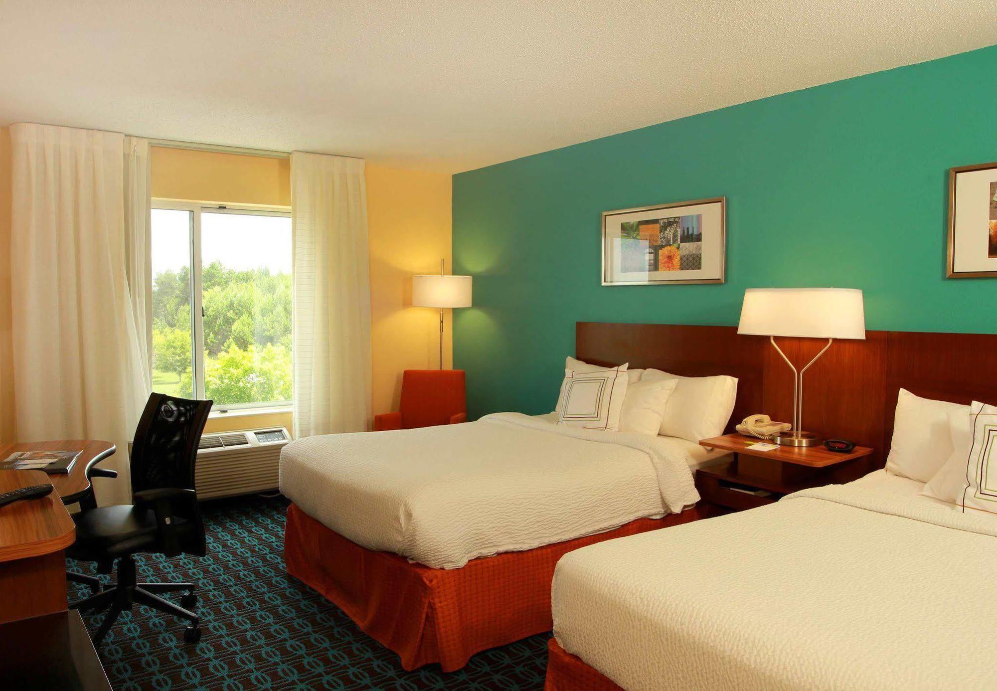 Fairfield Inn & Suites Траверс-Сіті Екстер'єр фото